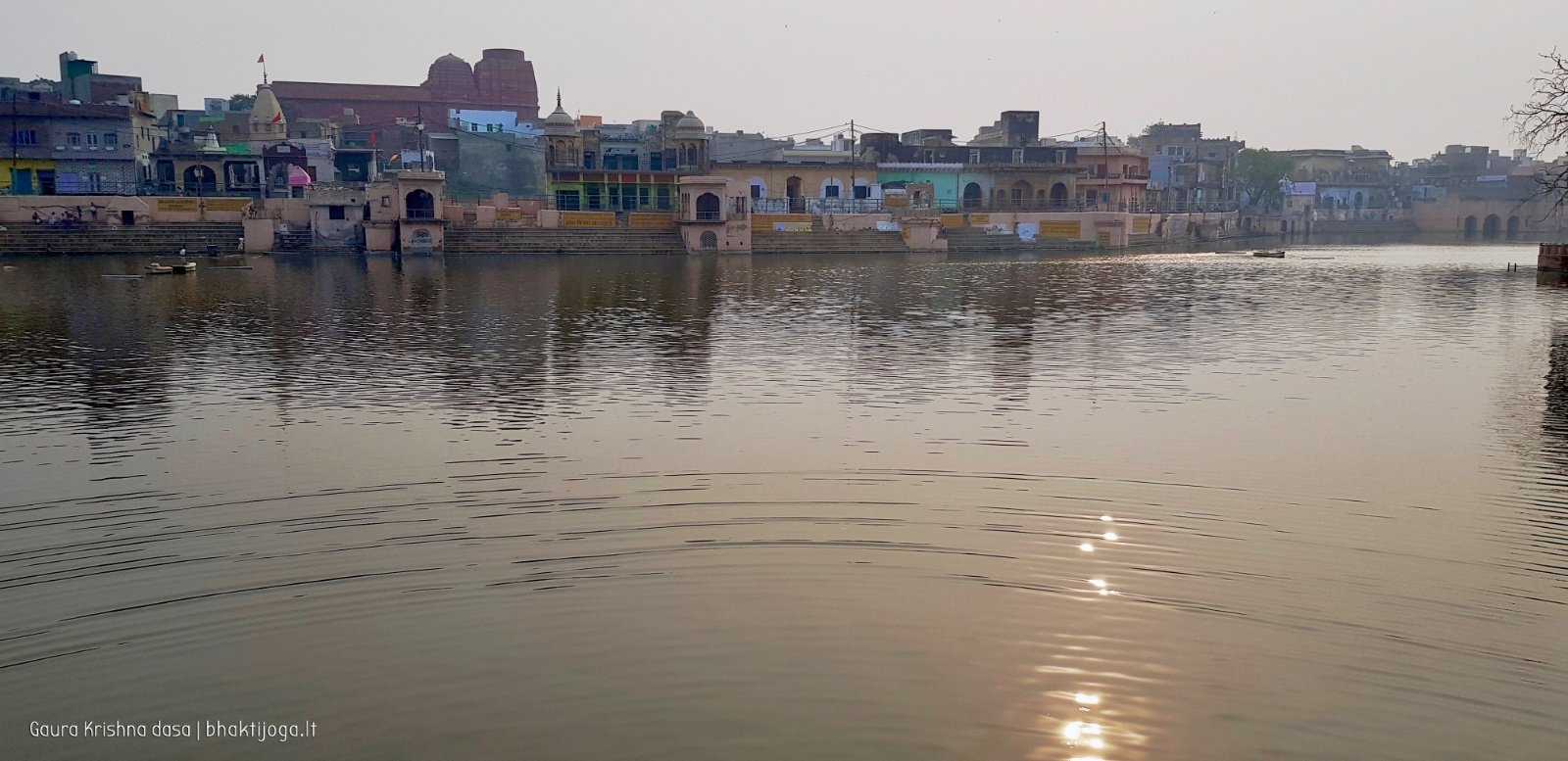  Manasi Ganga. 2018.11.05